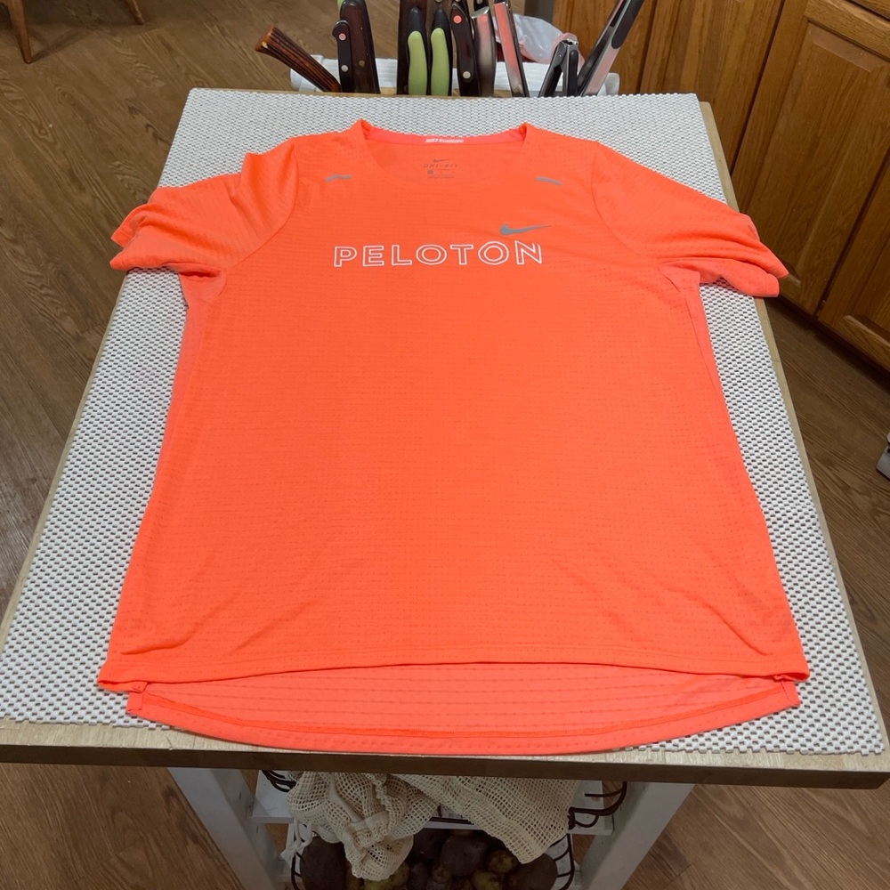 Nike Dri Fit Peloton Shirt - Sz M